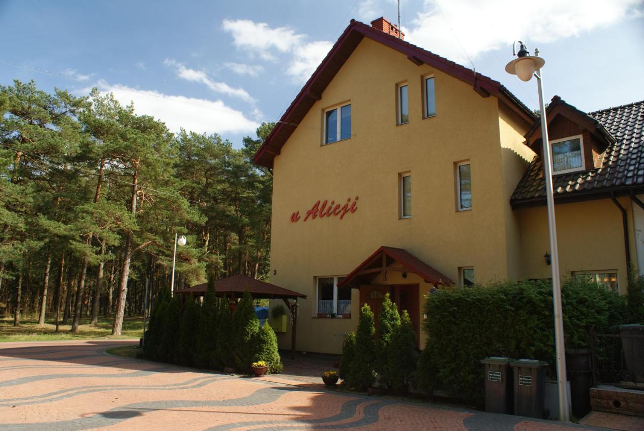 Dom Goscinny U Alicji Pogorzelica  Kültér fotó